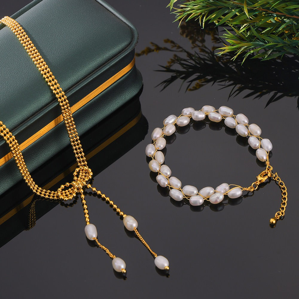 Blooming Pearls 18K gold necklace and bracelet set