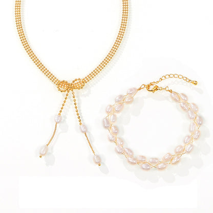 Blooming Pearls 18K gold necklace and bracelet set