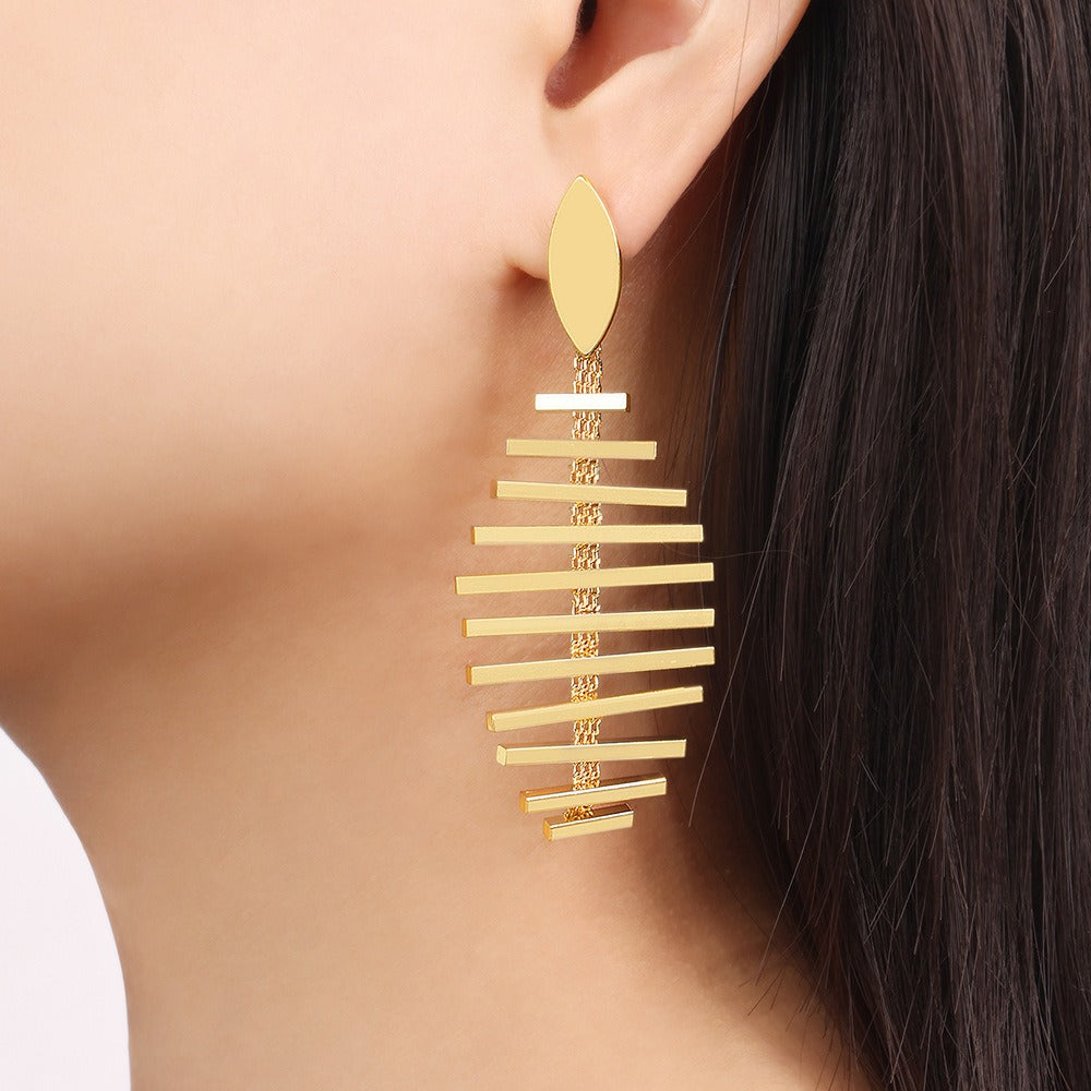 Tassel With Me - 18k Gold Fishbone Earrings