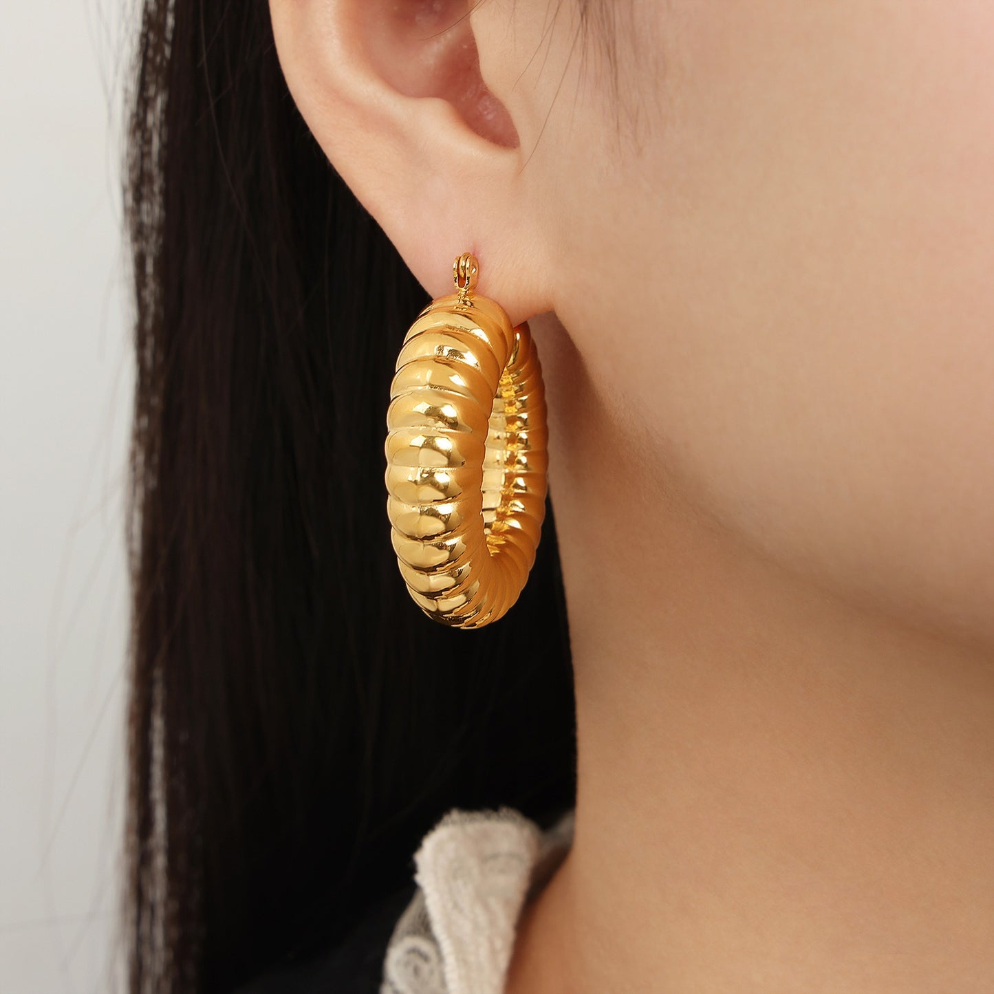 The Kelly Twist 18K Gold Earrings