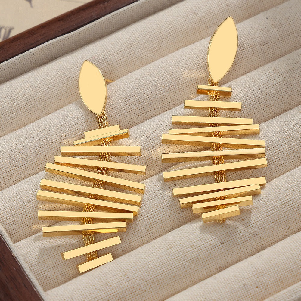 Tassel With Me - 18k Gold Fishbone Earrings